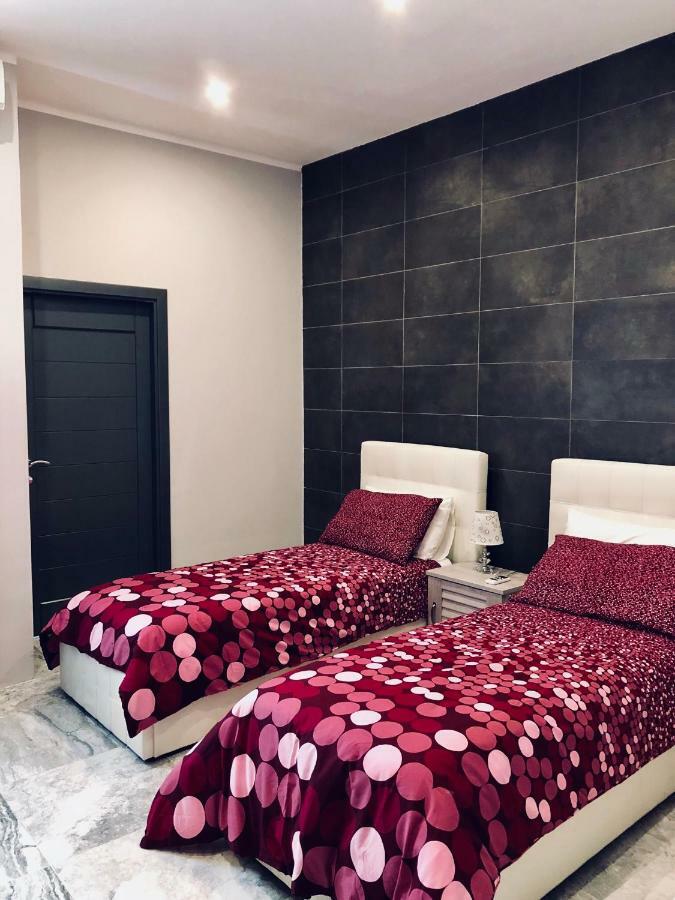 Holiday Townhouse In Sliema Centre Extérieur photo