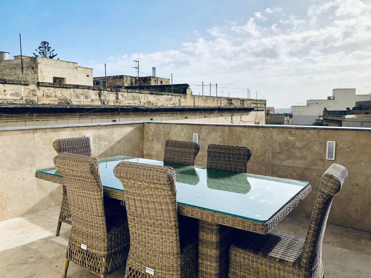 Holiday Townhouse In Sliema Centre Extérieur photo