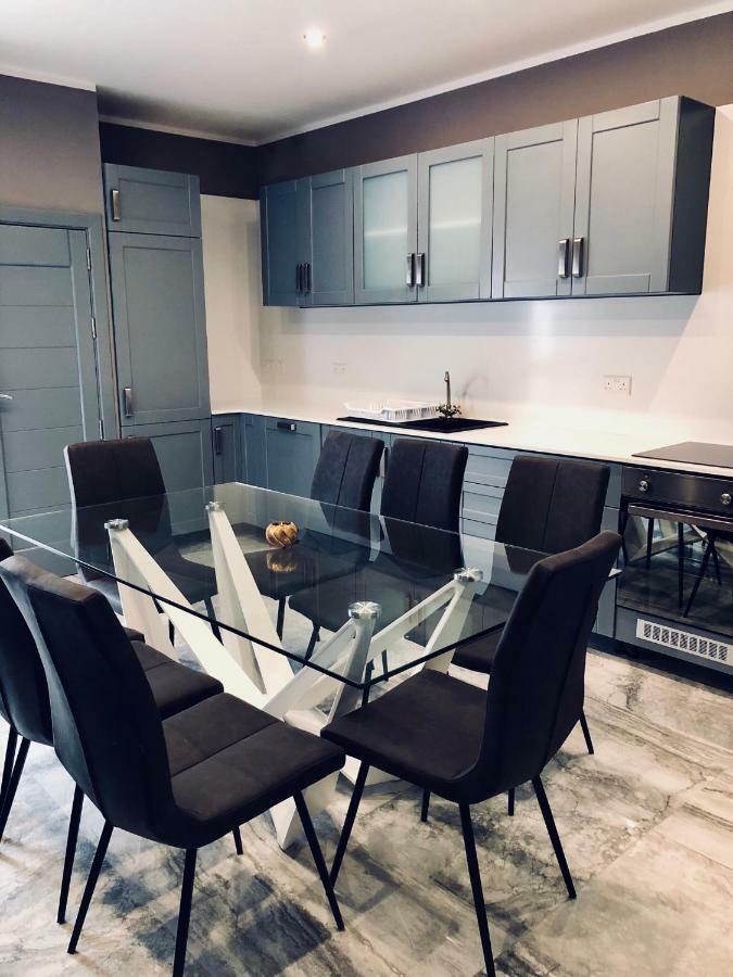 Holiday Townhouse In Sliema Centre Extérieur photo